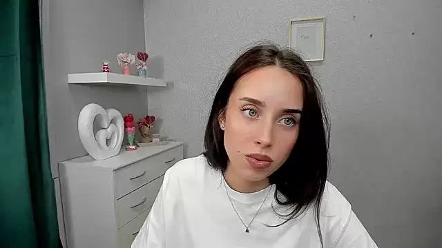 AdeleSolo online show from 7, 4, 2026