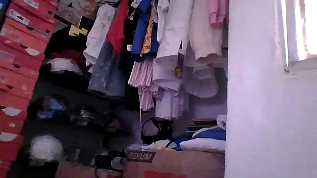 pocahontas hotty online show from 7, 4, 2026