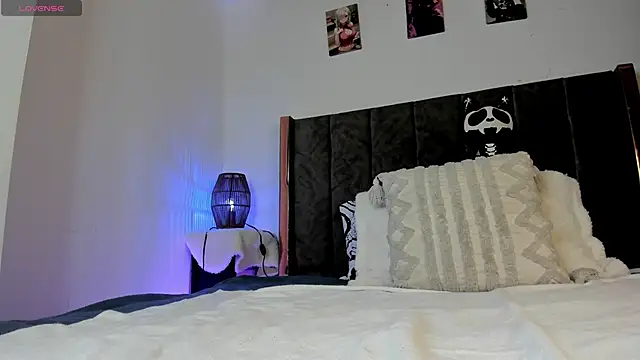 Snapshot of Helldy_666 chatting on 4, 6, 2026 Helldy 666 online show from 4, 6, 2026