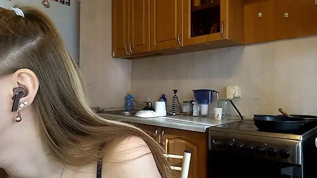 VictoriaDeese online show from 18, 2, 2026