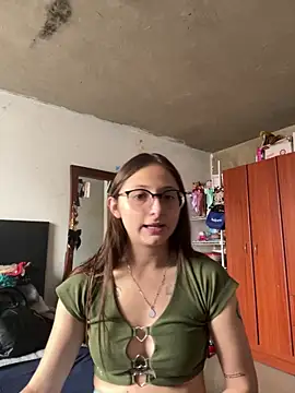 Snapshot of Aria__Rousse03 chatting on 16, 3, 2026 Aria Rousse03 online show from 16, 3, 2026