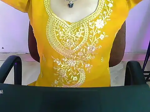 Snapshot of Hotsurbhi chatting on 10, 3, 2026 Hotsurbhi online show from 10, 3, 2026