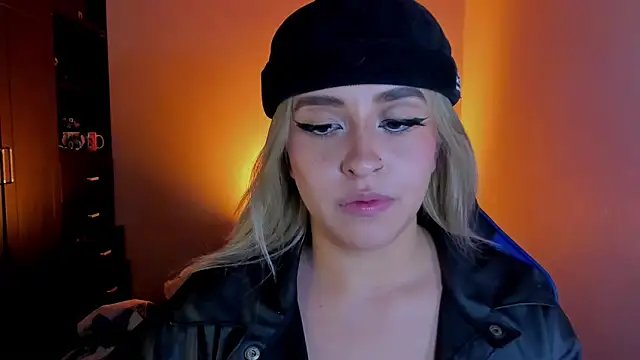 Snapshot of saradiazxxx chatting on 28, 3, 2026 saradiazxxx online show from 28, 3, 2026