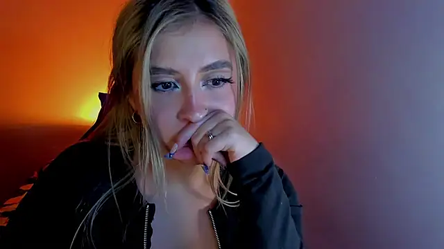 Snapshot of saradiazxxx chatting on 29, 3, 2026 saradiazxxx online show from 29, 3, 2026