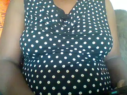 Snapshot of zee66658 chatting on 8, 4, 2026 zee66658 online show from 8, 4, 2026