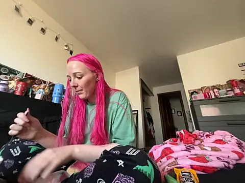 Snapshot of pinkhairfun16 chatting on 4, 3, 2026 pinkhairfun16 online show from 4, 3, 2026