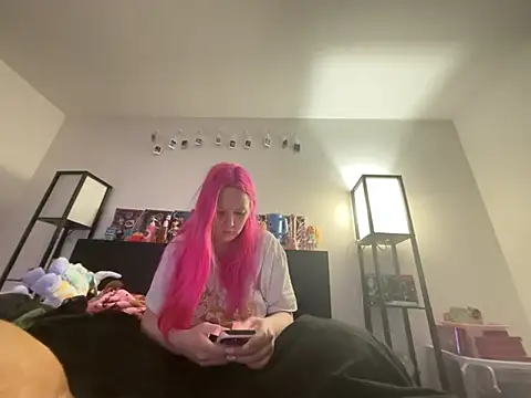 Snapshot of pinkhairfun16 chatting on 5, 3, 2026 pinkhairfun16 online show from 5, 3, 2026