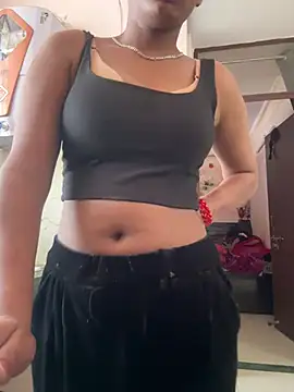 Snapshot of meenu_cuties chatting on 9, 4, 2026 meenu cuties online show from 9, 4, 2026