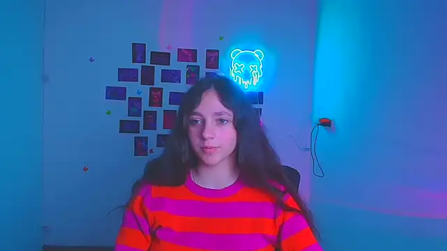 Snapshot of KissMeJulia chatting on 21, 3, 2026 KissMeJulia online show from 21, 3, 2026