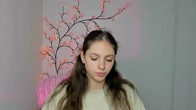 Snapshot of KissMeJulia chatting on 17, 6, 2026 KissMeJulia online show from 17, 6, 2026