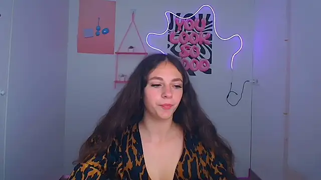 KissMeJulia online show from 14, 7, 2026