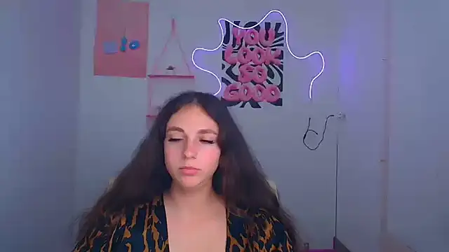 KissMeJulia online show from 14, 7, 2026