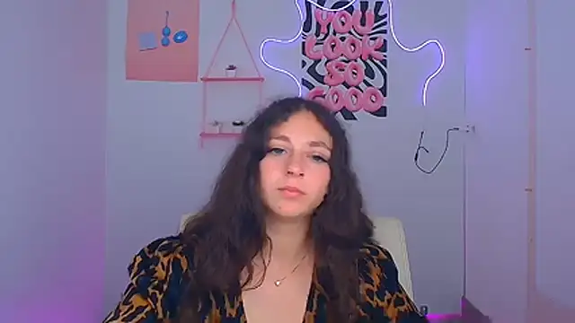 KissMeJulia online show from 20, 7, 2026