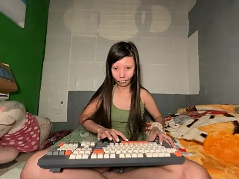 lady moon09 online show from 5, 4, 2026