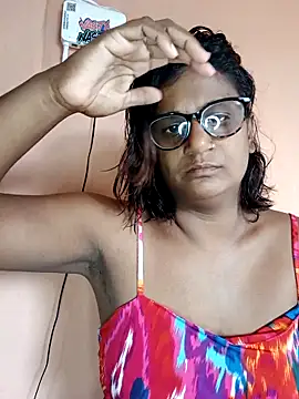 indianstrawberrylips4u online show from 18, 2, 2026