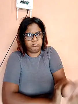 indianstrawberrylips4u online show from 3, 3, 2026