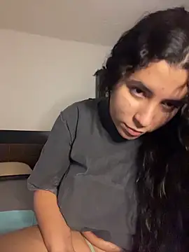 Snapshot of FerLondon55 chatting on 1, 4, 2026 FerLondon55 online show from 1, 4, 2026