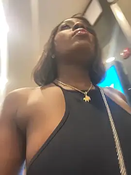 Snapshot of ZarahFerreira chatting on 8, 3, 2026 ZarahFerreira online show from 8, 3, 2026