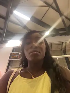 Snapshot of ZarahFerreira chatting on 25, 3, 2026 ZarahFerreira online show from 25, 3, 2026