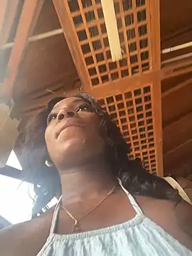 Snapshot of ZarahFerreira chatting on 5, 4, 2026 ZarahFerreira online show from 5, 4, 2026