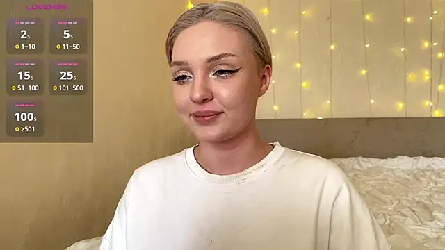 Snapshot of creampiiee chatting on 10, 3, 2026 creampiiee online show from 10, 3, 2026