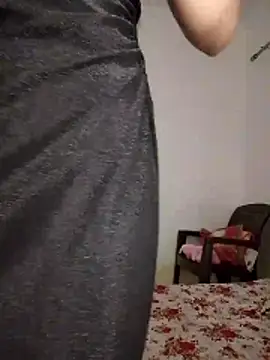 Snapshot of cute_girl_29 chatting on 3, 4, 2026 cute girl 29 online show from 3, 4, 2026