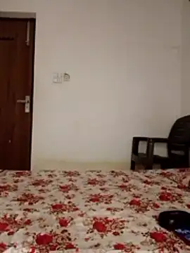 Snapshot of cute_girl_29 chatting on 23, 4, 2026 cute girl 29 online show from 23, 4, 2026