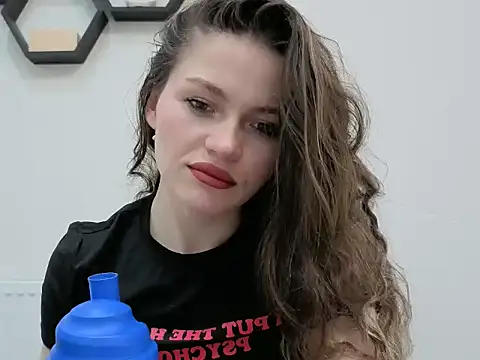 Snapshot of Avelinehowo_uwu chatting on 24, 3, 2026 Avelinehowo uwu online show from 24, 3, 2026