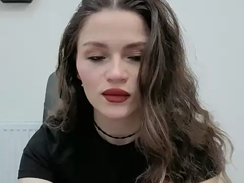 Snapshot of Avelinehowo_uwu chatting on 3, 4, 2026 Avelinehowo uwu online show from 3, 4, 2026