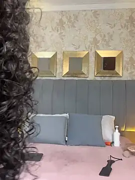 Lorenn Sweet online show from 16, 3, 2026