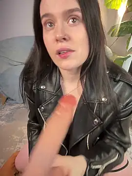 Snapshot of JustMira chatting on 28, 4, 2026 JustMira online show from 28, 4, 2026