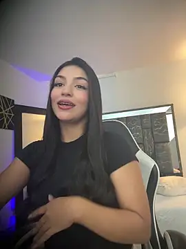 Snapshot of sara_stormy chatting on 7, 5, 2026 sara stormy online show from 7, 5, 2026