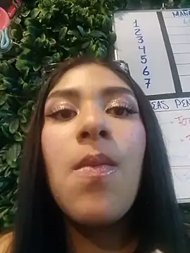 Snapshot of KaileeRoss chatting on 27, 2, 2026 KaileeRoss online show from 27, 2, 2026