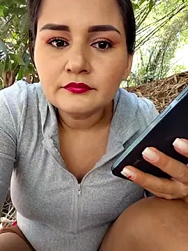 yissela92 online show from 14, 3, 2026