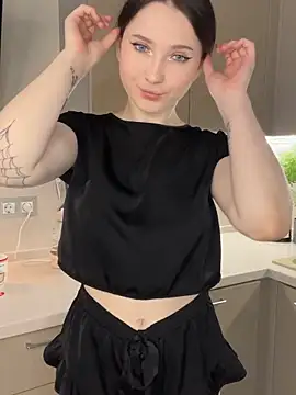 Tiny BunnyX online show from 19, 4, 2026