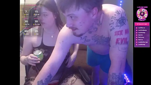 Snapshot of lovvluna chatting on 7, 4, 2026 lovvluna online show from 7, 4, 2026