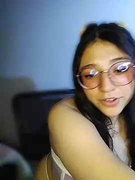 Snapshot of Angelie_Rosebrm chatting on 24, 4, 2026 Angelie Rosebrm online show from 24, 4, 2026