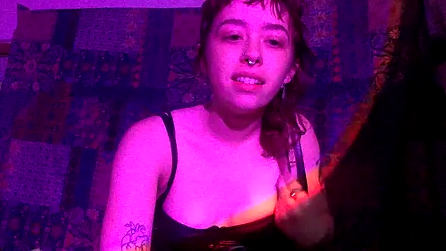 Snapshot of ivyxoxo chatting on 5, 4, 2026 ivyxoxo online show from 5, 4, 2026