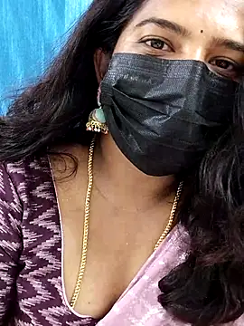 Snapshot of Sumaya-Reddy chatting on 18, 2, 2026 Sumaya-Reddy online show from 18, 2, 2026