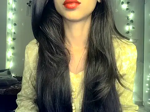 Snapshot of SIKSHA_SINGH chatting on 1, 4, 2026 SIKSHA SINGH online show from 1, 4, 2026