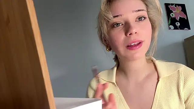 Snapshot of SourMidday chatting on 7, 3, 2026 SourMidday online show from 7, 3, 2026