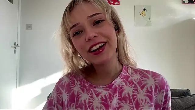 Snapshot of SourMidday chatting on 19, 3, 2026 SourMidday online show from 19, 3, 2026