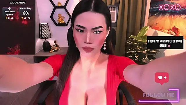 HugeSurpriseLianeTs online show from 20, 4, 2026