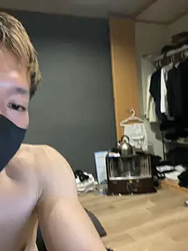 Snapshot of ryuaaaaa chatting on 8, 4, 2026 ryuaaaaa online show from 8, 4, 2026