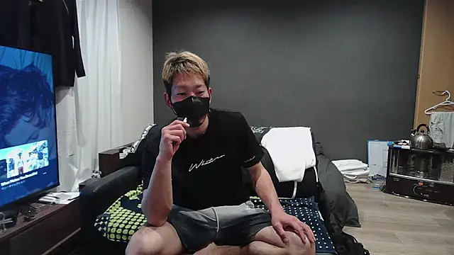 Snapshot of ryuaaaaa chatting on 18, 4, 2026 ryuaaaaa online show from 18, 4, 2026