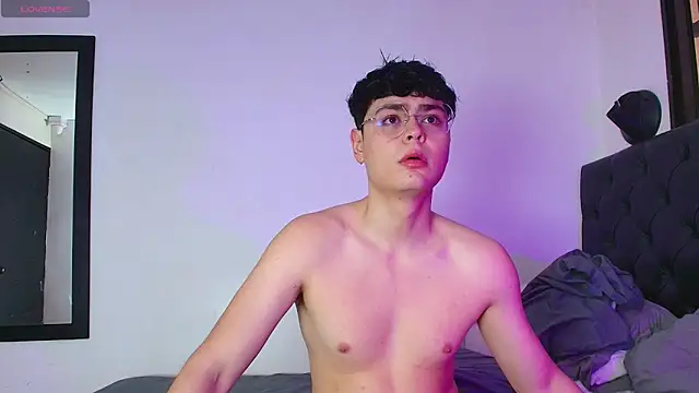 Snapshot of Jean_Martiiinez chatting on 17, 3, 2026 Jean Martiiinez online show from 17, 3, 2026