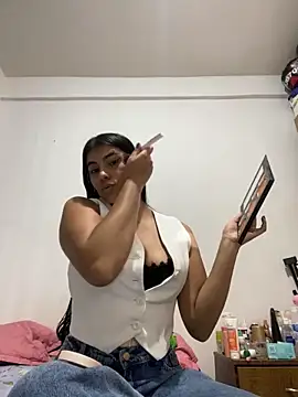 Snapshot of Alara_Key chatting on 26, 2, 2026 Alara Key online show from 26, 2, 2026