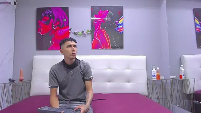 ahsly78Bryan online show from 24, 6, 2026