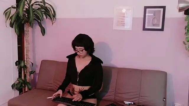 Snapshot of Bel_Vamp chatting on 15, 4, 2026 Bel Vamp online show from 15, 4, 2026