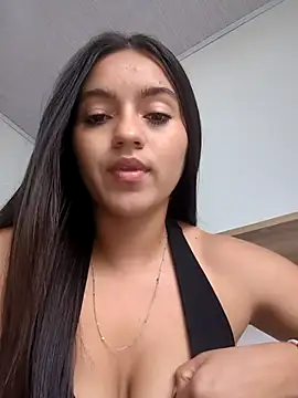 Snapshot of DulceCaroX chatting on 24, 7, 2026 DulceCaroX online show from 24, 7, 2026